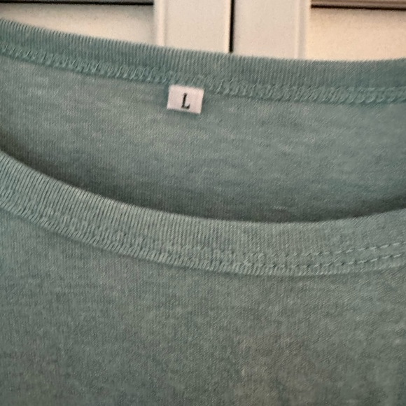 Amazon top, size L. - Picture 3 of 5